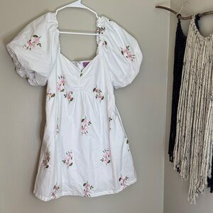 White Floral Puff Sleeve Dress with Pockets